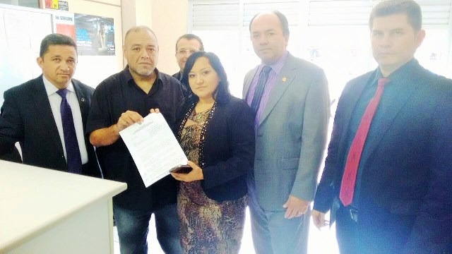 deputados-ap-denunciam-mineradora-zamim-05-05-15-foto-ascom