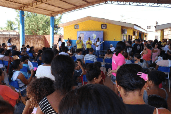 Edesio Fernandes leva projeto “Amigo da Família em Ação” ao bairro Planalto I e II