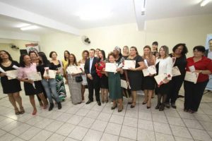 Edson Coqueiro promove homenagem às mulheres e discursa sobre o tema no Itaim Paulista