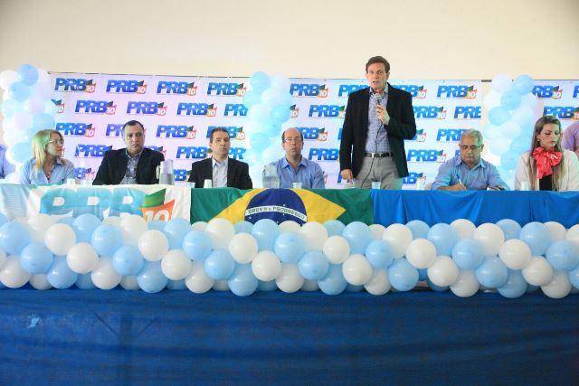 Eduardo Lopes e senador Marcelo Crivella oficializam pré-candidatura de Rafael Alves, em Angra dos Reis