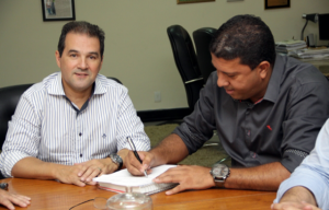 Eduardo Lopes abona filiação do vereador Dejorge Fabrício 