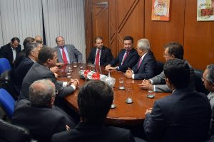 eduardo-lopes-prb-participa-da-posse-de-heleno-silva-como-representante-de-sergipe-foto-ascom-09-02-17-02