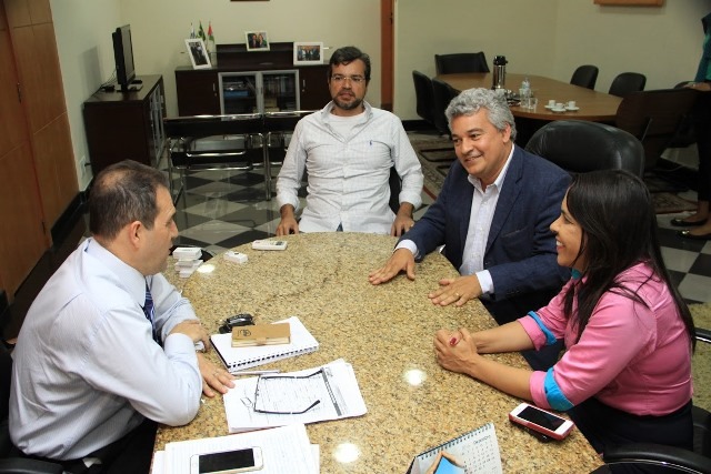 Eduardo Lopes recebe Fernando Gusmão, que pretende ser vereador pelo PRB