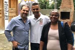 Eduardo Lopes visita comunidade Santo Amaro