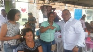 eli-ribeiro-prb-participa-de-acao-em-homenagem-ao-dia-das-maes-em-feira-de-santana-foto-ascom-15-05-17-01