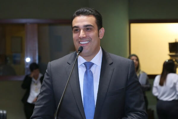 Erick Musso pede a instalação de “Campo Bom de Bola” em Colatina