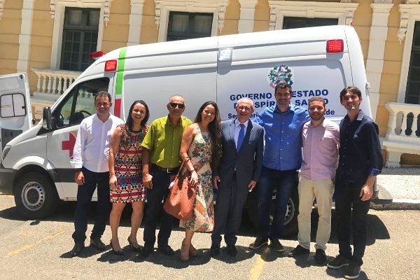 Erick Musso garante ambulância para o município de Pedro Canário