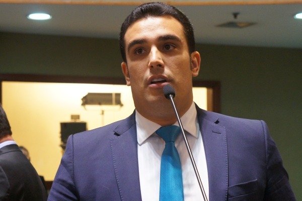 Erick Musso quer discutir fundo dos royalties com prefeitos do Espirito Santo