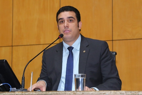 Deputado quer a instalação de torre de telefone e internet em Fundão