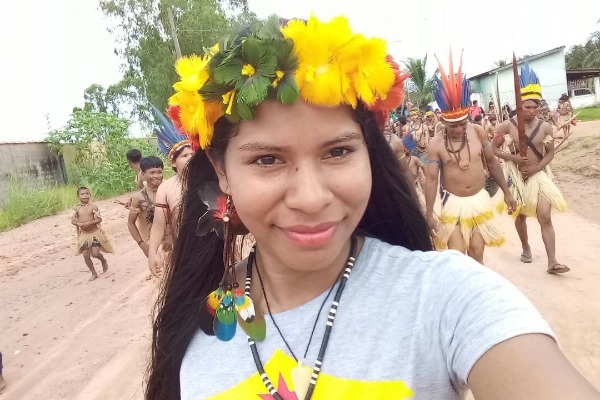 Érika Negarottê comemora Dia do índio com indígenas de Comodoro (MT)