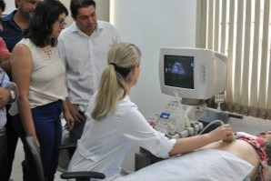 fabia-porto-prb-entrega-aparelho-ultrasson-foto2-ascom-19-01-17