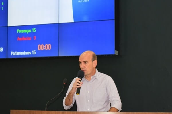 Fabiano Santos pede empenho para duplicar BR-262 em Campos Altos