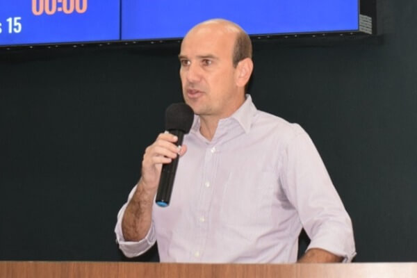 Fabiano Santos destaca instalação de posto para coleta de sangue em Araxá