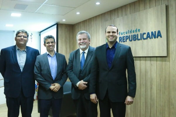 Faculdade Republicana promove palestra sobre conservadorismo e o Brasil 