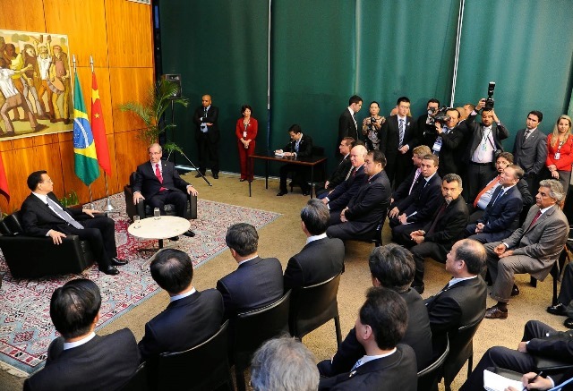fausto-pinato-prb-cleber-verde-prb-recebe-primeiro-ministro-da-china-no-camara-foto-douglas-gomes-20-05-15-03