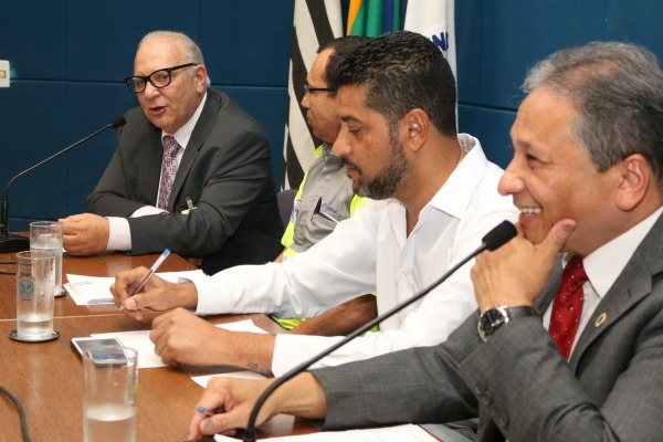 Comissão de Defesa do Consumidor discute a importância do Agente de Trânsito