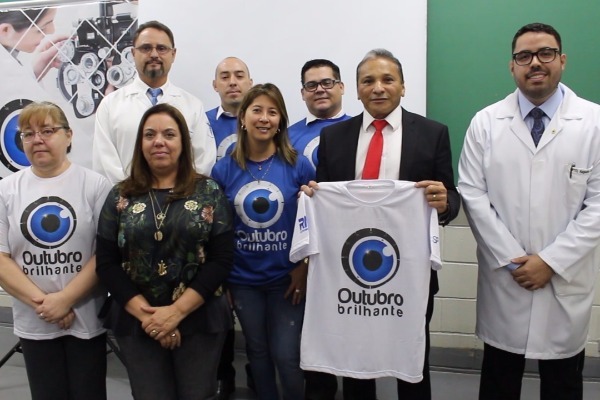 Fernando Mendes leva atendimento oftalmológico à população de Campinas