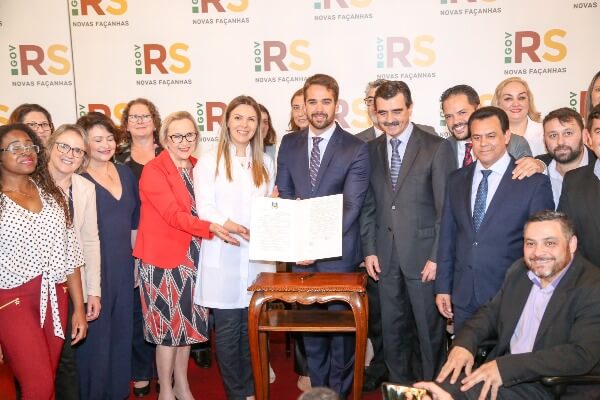 RS: sancionada lei que institui as Farmácias Solidárias no estado