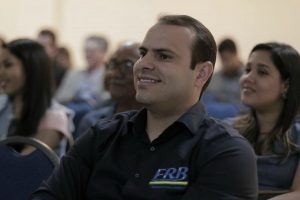 Pela primeira vez em Sergipe, FRB promove curso de política em Aracaju