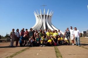 Parceria entre FRB e PRB Idoso promove passeio turístico por Brasília