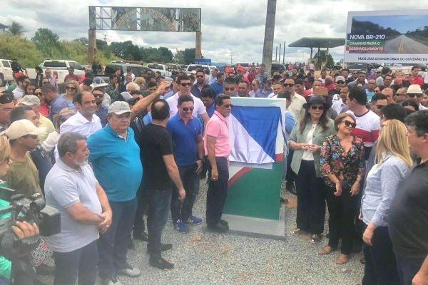 Gabriel Picanço comemora pavimentação da BR 210 no sul de Roraima