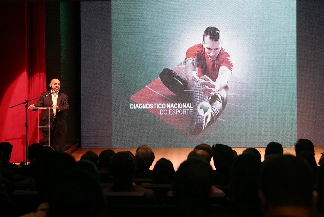 george-hilton-prb-pesquisa-brasileiros-nao-praticam-esporte-ou-atividade-fisica-foto-ascomME-23-06-15-04