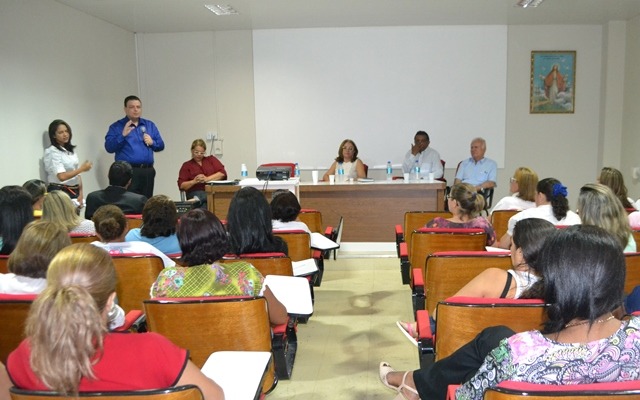 gessivaldo-isaias-prb-cursos-maternidade-foto2-ascom-17-11-2015