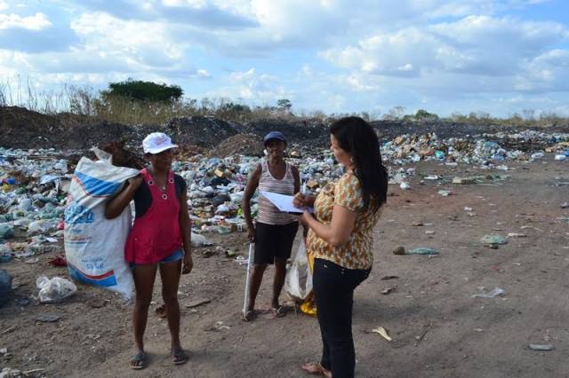 Gessivaldo Isaías defende remapeamento de catadores para formação de cooperativas no Piauí Gessivaldo Isaías defende remapeamento de catadores para formação de cooperativas no Piauí