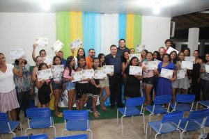 gessivaldo-isaias-prb-entrega-certificados-pi-setre-foto-ascom-03-04-2017 (2)