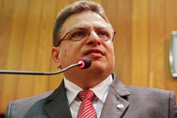Gessivaldo Isaías defende intervenção do estado na saúde do Piauí