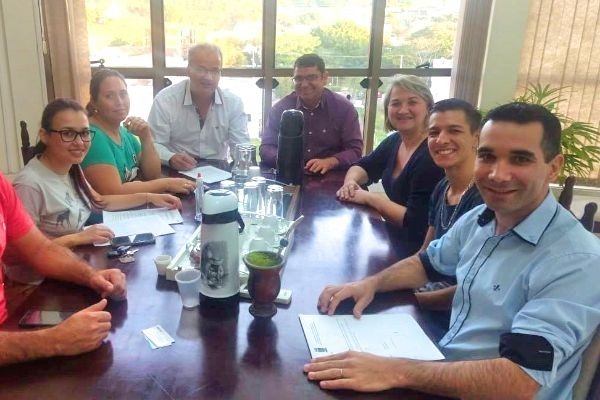 Gilberto Gomes Júnior garante a criação do conselho do bem-estar animal em Parobé