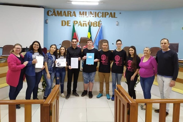 Parobé: proposta para a presença de psicólogos na escola recebe apoio