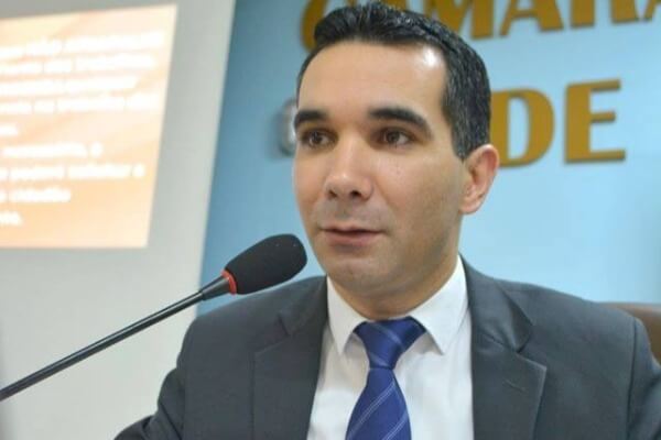 Aprovado projeto que exige presença de psicólogos nas escolas de Parobé