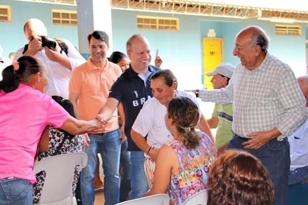 Gilmar da Cruz participa de ação social em bairro de Campo Grande