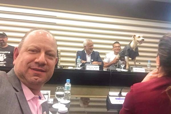 Gilmar da Cruz participa de encontro com vereadores da causa animal em São Paulo