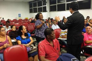 Gilmar Souza Santos consolida ações de habitação na região da Penha