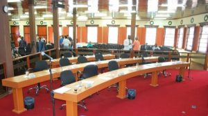 greik-oliveira-vereador-prb-denuncia-calamidade-saude-paracatu-ascom-18-05-2016-02