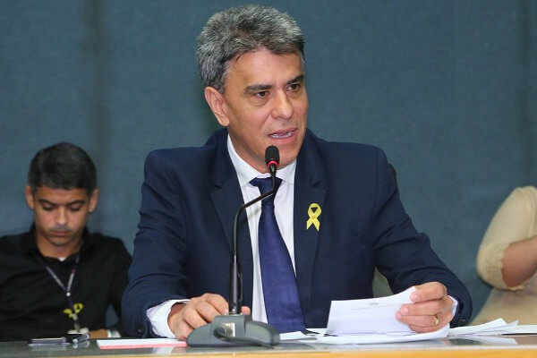 Hudson Leal pede aquisição de veículo para agricultores de Vila Valério