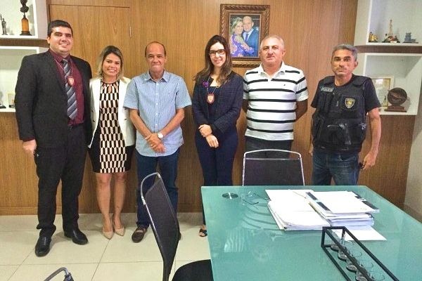 Câmara de Parnamirim (RN) discute ações de cooperação com prefeitura e Polícia Civil