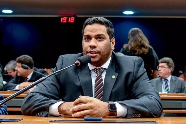 Silas Câmara é eleito presidente da Comissão de Minas e Energia da Câmara Silas Câmara é eleito presidente da Comissão de Minas e Energia da Câmara