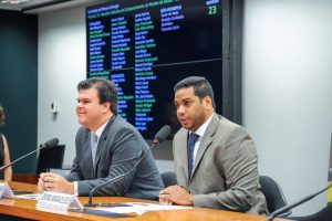 jhonatan-de-jesus-prb-debate-deficiencia-do-sistema-eletrico-de-roraima-foto-douglas-gomes-12-05-17-02