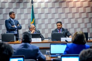 Jhonatan de Jesus defende medidas de assistência para imigrantes venezuelanos