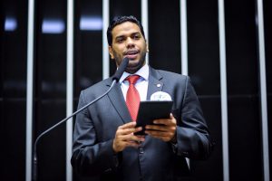 PRB reconhece impeachment como primeiro passo para equacionar crise no Brasil