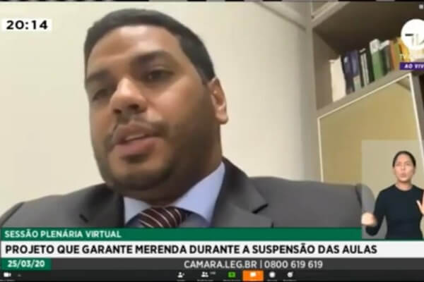 Líder do Republicanos vota a favor de projeto que garante merenda para famílias de alunos