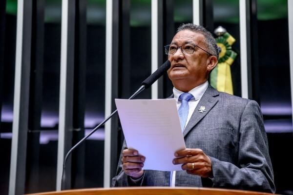 Jhonatan de Jesus ressalta importância da UFRR 