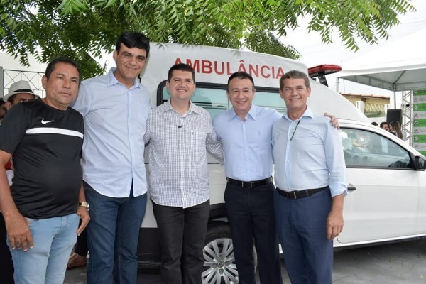 Vereador João Andrade conquista ambulância para o município de Caucaia