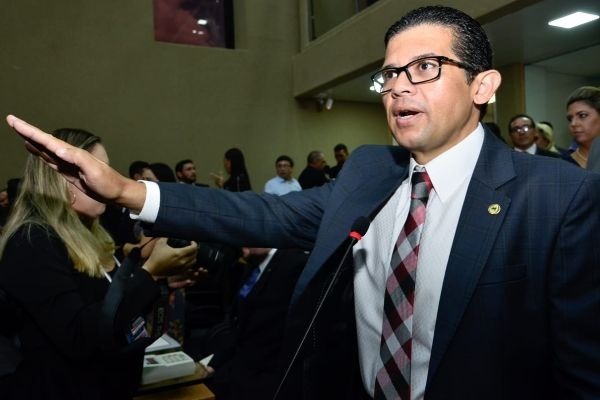 João Luiz toma posse como deputado estadual na Assembleia Legislativa do Amazonas