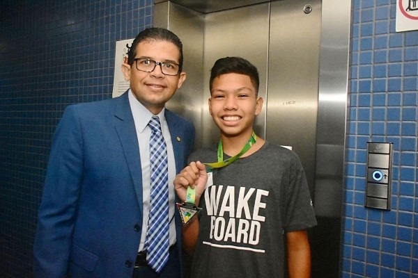 João Luiz adere à campanha "Curumim do AM em Abu-Dhabi"