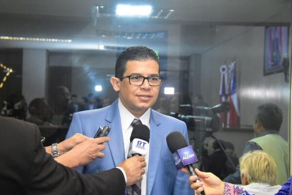 Projeto impede condenados pela Lei Maria da Penha em cargos públicos