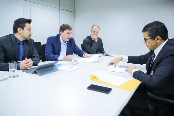 ‘Anac estuda abrir mercado aéreo no interior do AM’, afirma João Luiz